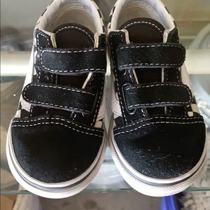 Used toddler shoes